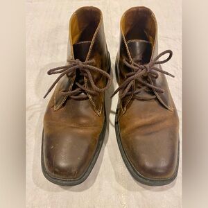 Elegant Dr. Comfort Brown Leather Chukka Boots